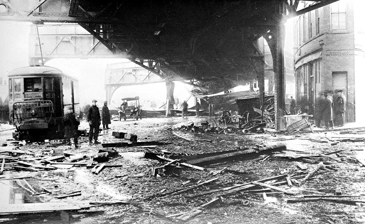 Damaged buildings and elevated railway structure after the Boston molasses flood